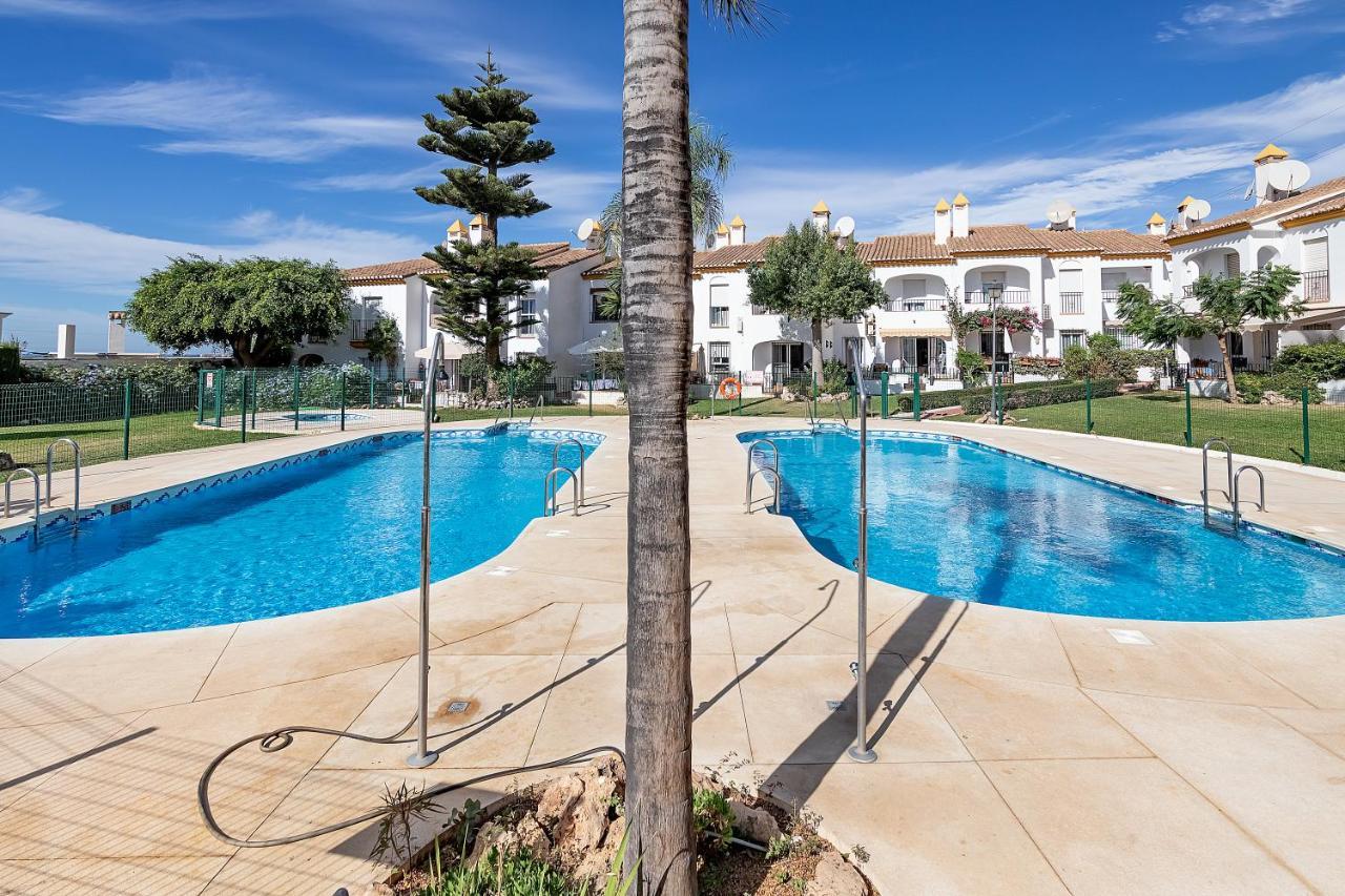 Sunshine Balcony- La Caleta Apartment Caleta De Velez Bagian luar foto